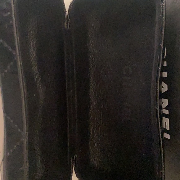 Chanel - Picture 2 of 2